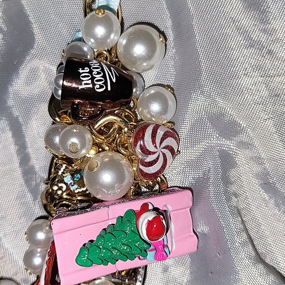 Betsey Johnson Christmas SANTA Pink - Picture 6 of 7